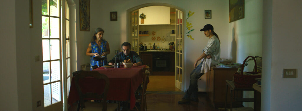 Una scena del film Gina